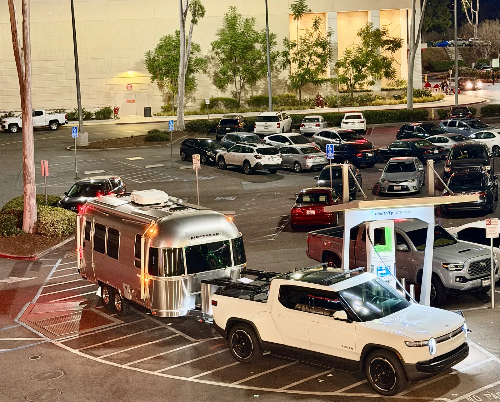 Wattreach, 23′ Airstream International at Escondido, CA, December 2025