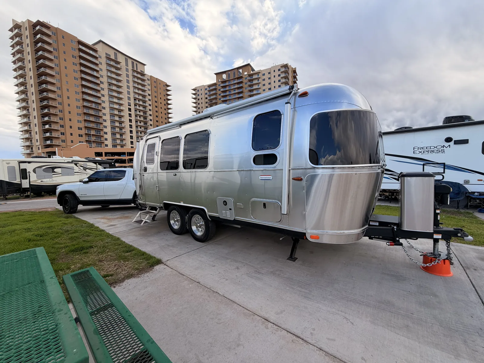 Wattreach, 23′ Airstream International at Enterprise, NV, January 2026